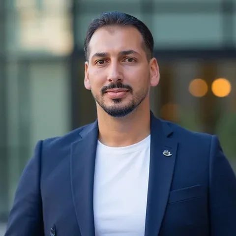 Porträt Dogan Yüksel
